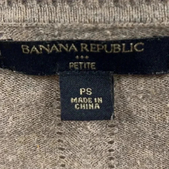 Banana Republic sweater size small petite - Picture 3 of 4